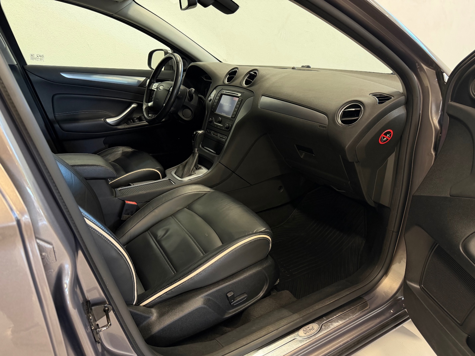 Ford 2.0TDCI 140HK AUTOMAT/SKINN/NAVI/CRUISE/BLUETOOTH/+++ 2011 9