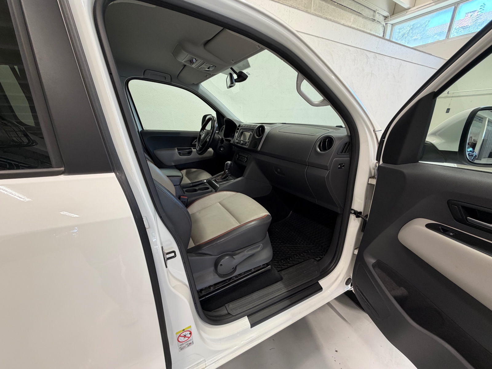Volkswagen 2.0 BiTDI 180HK | 4MOTION | AUTOMAT | SKINN | NAVI +++ 2015 11