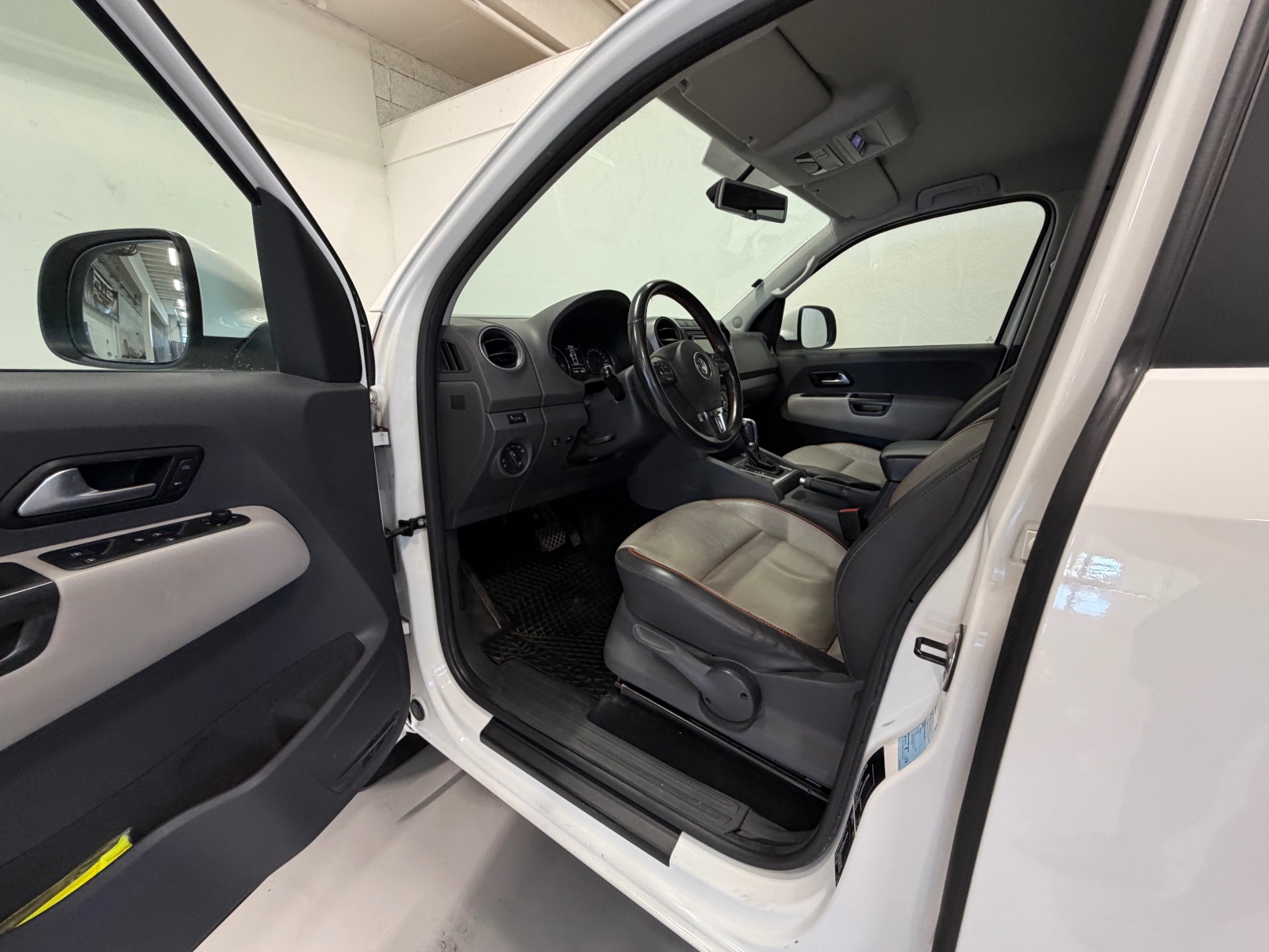 Volkswagen 2.0 BiTDI 180HK | 4MOTION | AUTOMAT | SKINN | NAVI +++ 2015 19