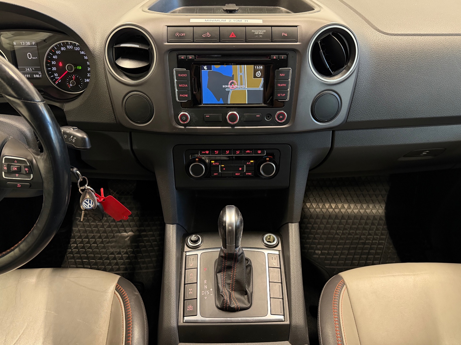 Volkswagen 2.0 BiTDI 180HK | 4MOTION | AUTOMAT | SKINN | NAVI +++ 2015 26