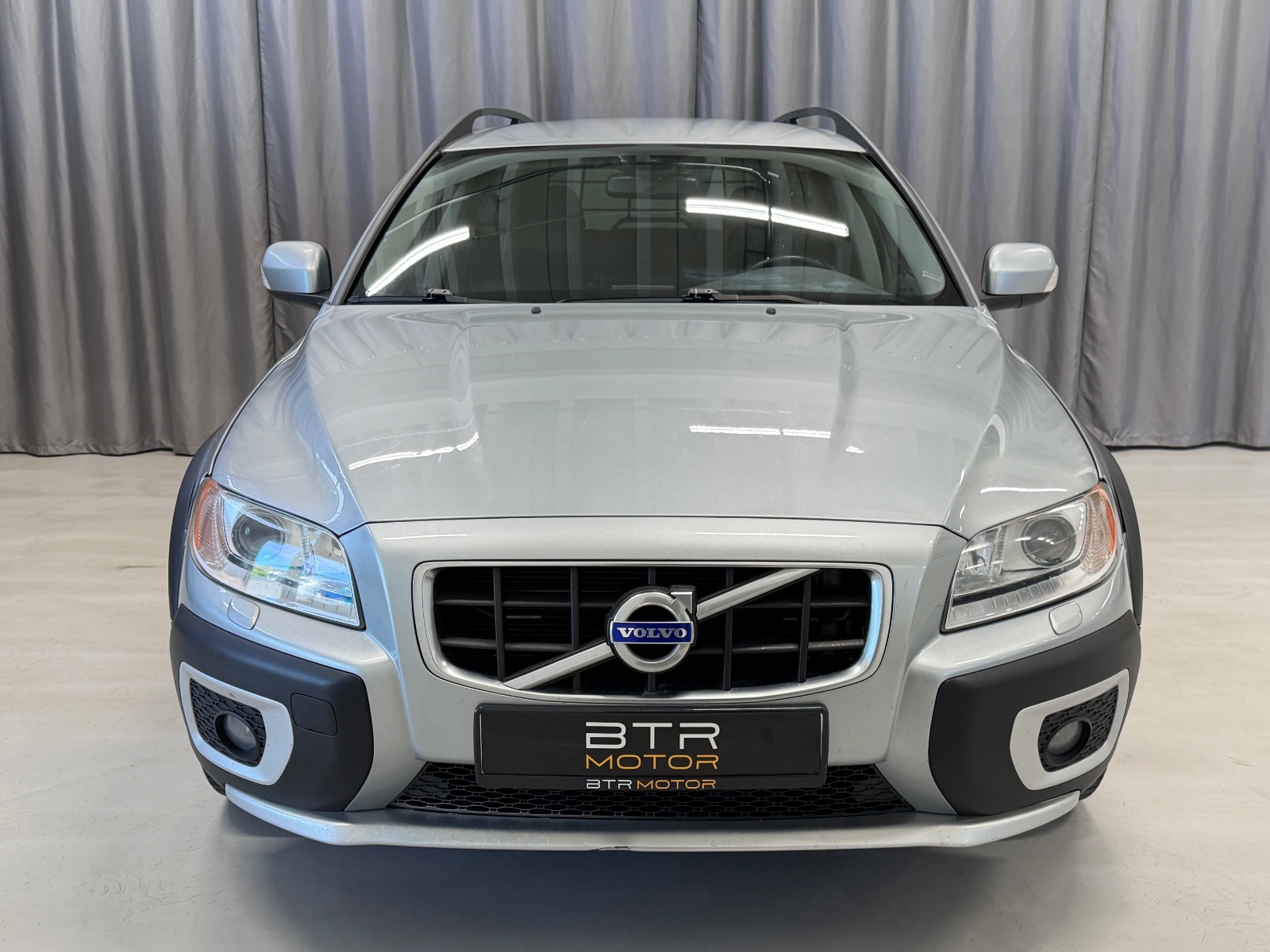 Volvo D5 2.4d 163HK AWD AUTOMAT SUMMUM NAVI H.FESTE CRUISE+ 2010 9