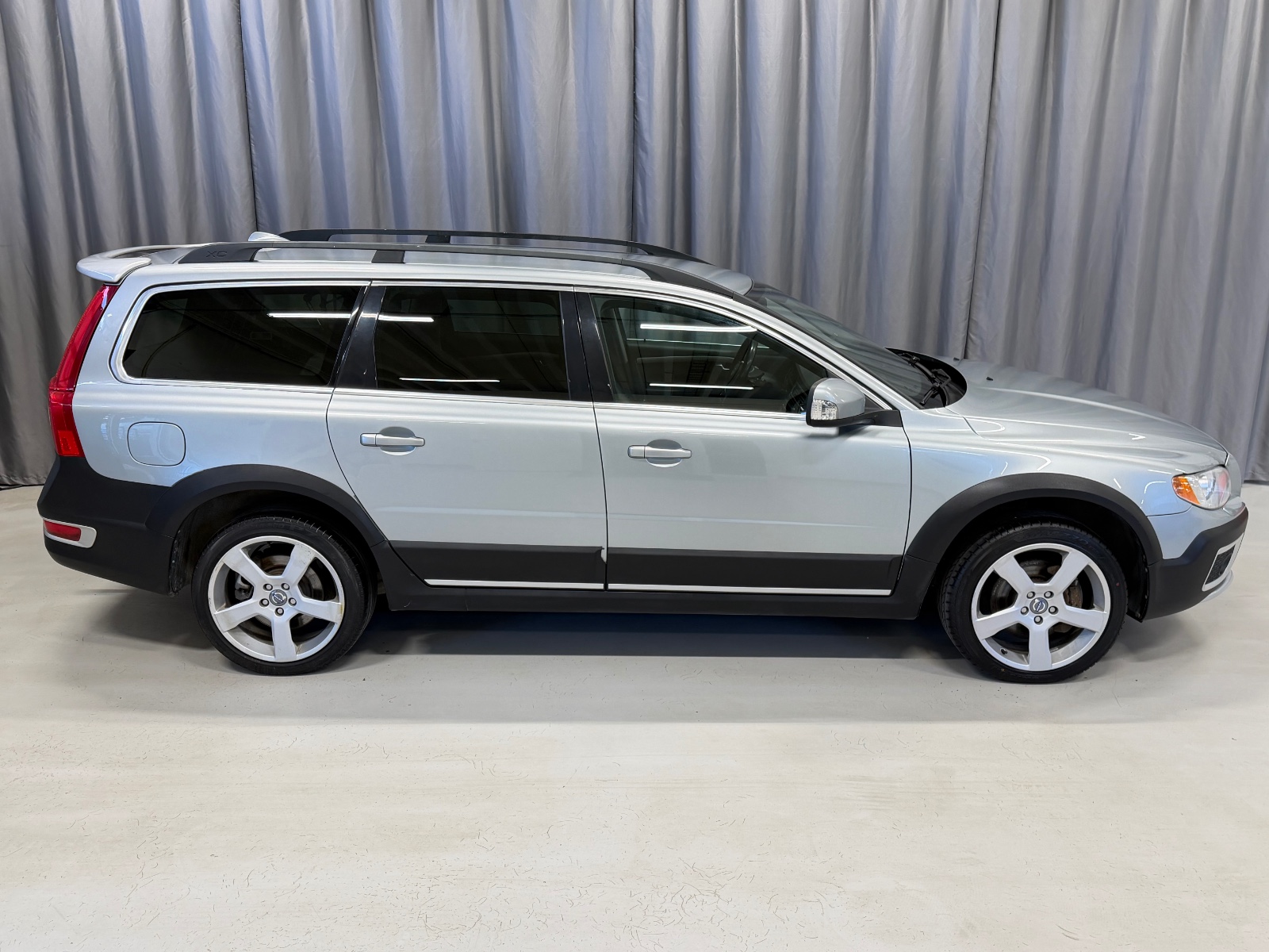 Volvo D5 2.4d 163HK AWD AUTOMAT SUMMUM NAVI H.FESTE CRUISE+ 2010 7