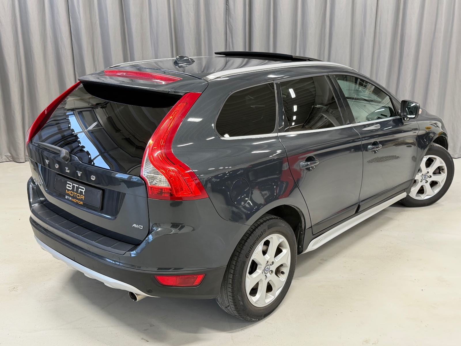 Volvo 2.4D D5 AWD 163HK AUTOMAT CRUISE SKINN PANO NAVI SUMMUM 2010 7