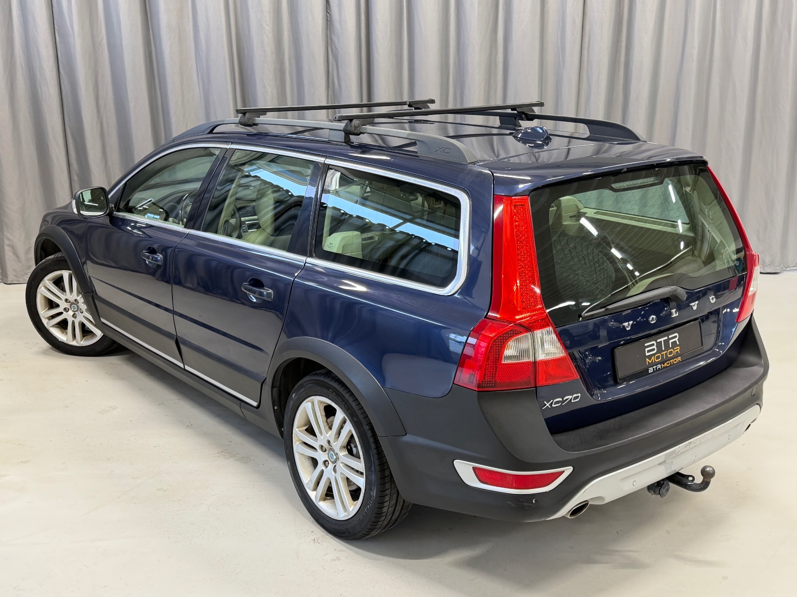 Volvo D3 AWD 163HK Automat Summum Skinn Navi CC HengerFeste+ 2011 4