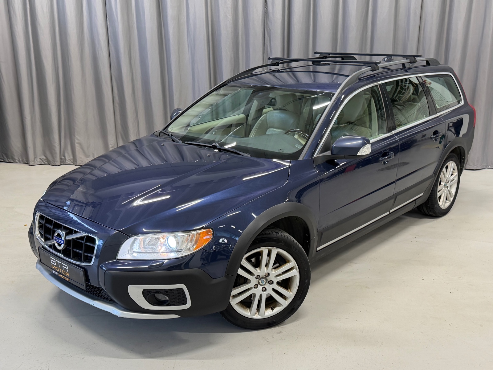 Volvo D3 AWD 163HK Automat Summum Skinn Navi CC HengerFeste+ 2011 2