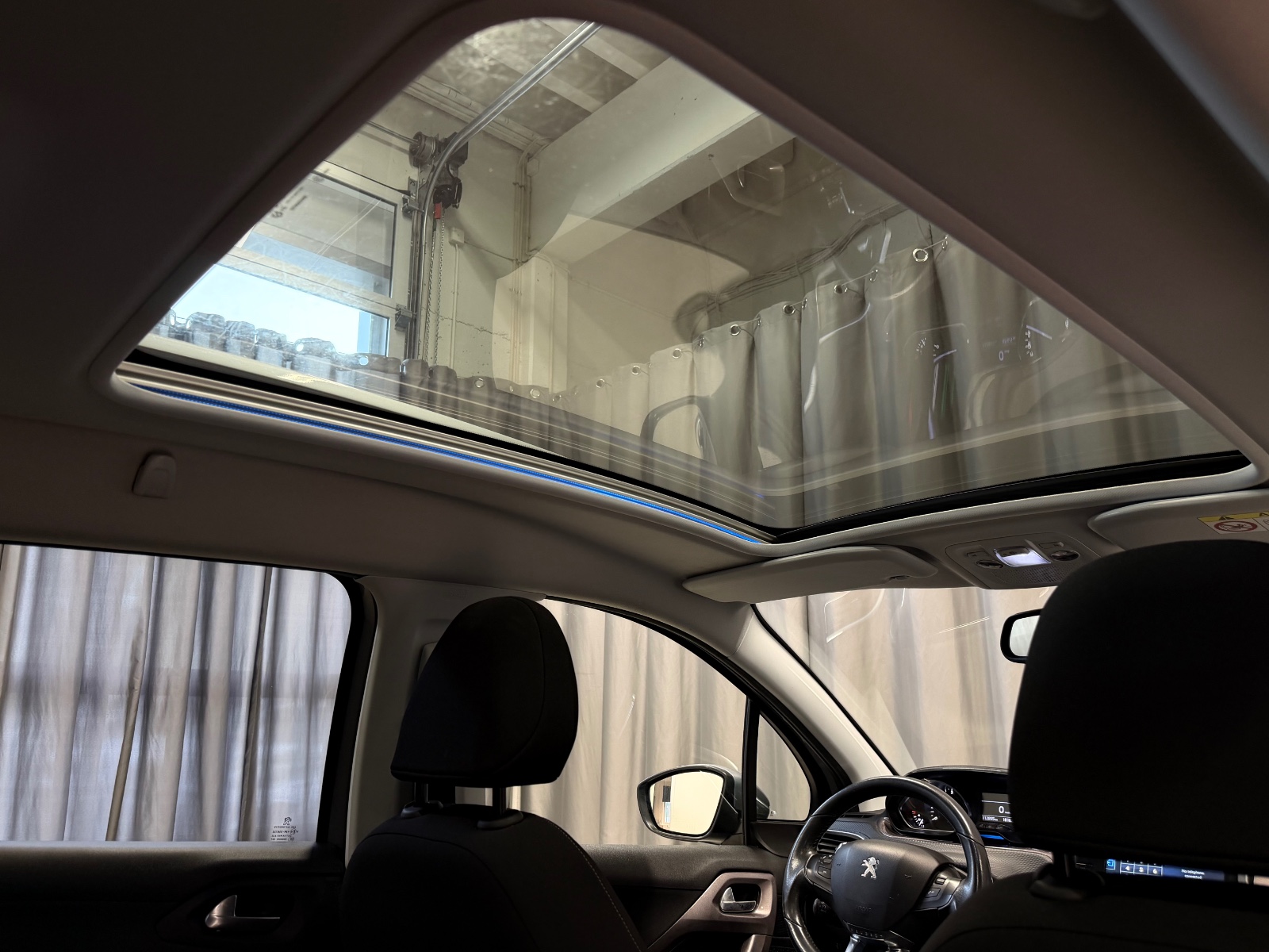 Peugeot 1.6 e-HDi 92HK Automat Allure Navi R.Kamera CC H.Feste 2008 33