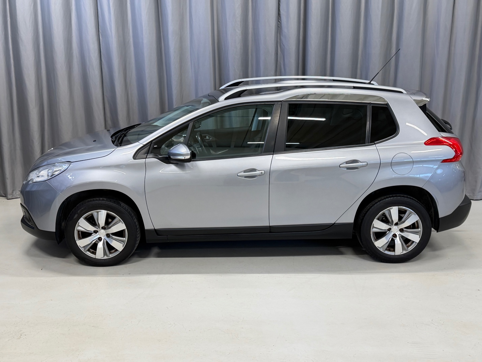 Peugeot 1.6 e-HDi 92HK Automat Allure Navi R.Kamera CC H.Feste 2008 3