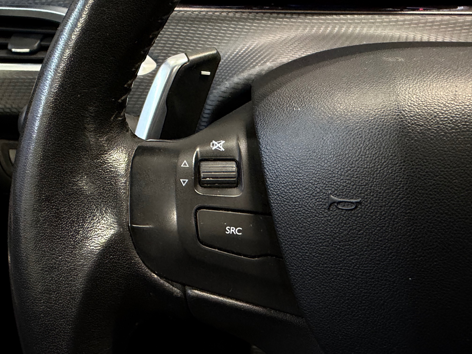 Peugeot 1.6 e-HDi 92HK Automat Allure Navi R.Kamera CC H.Feste 2008 22