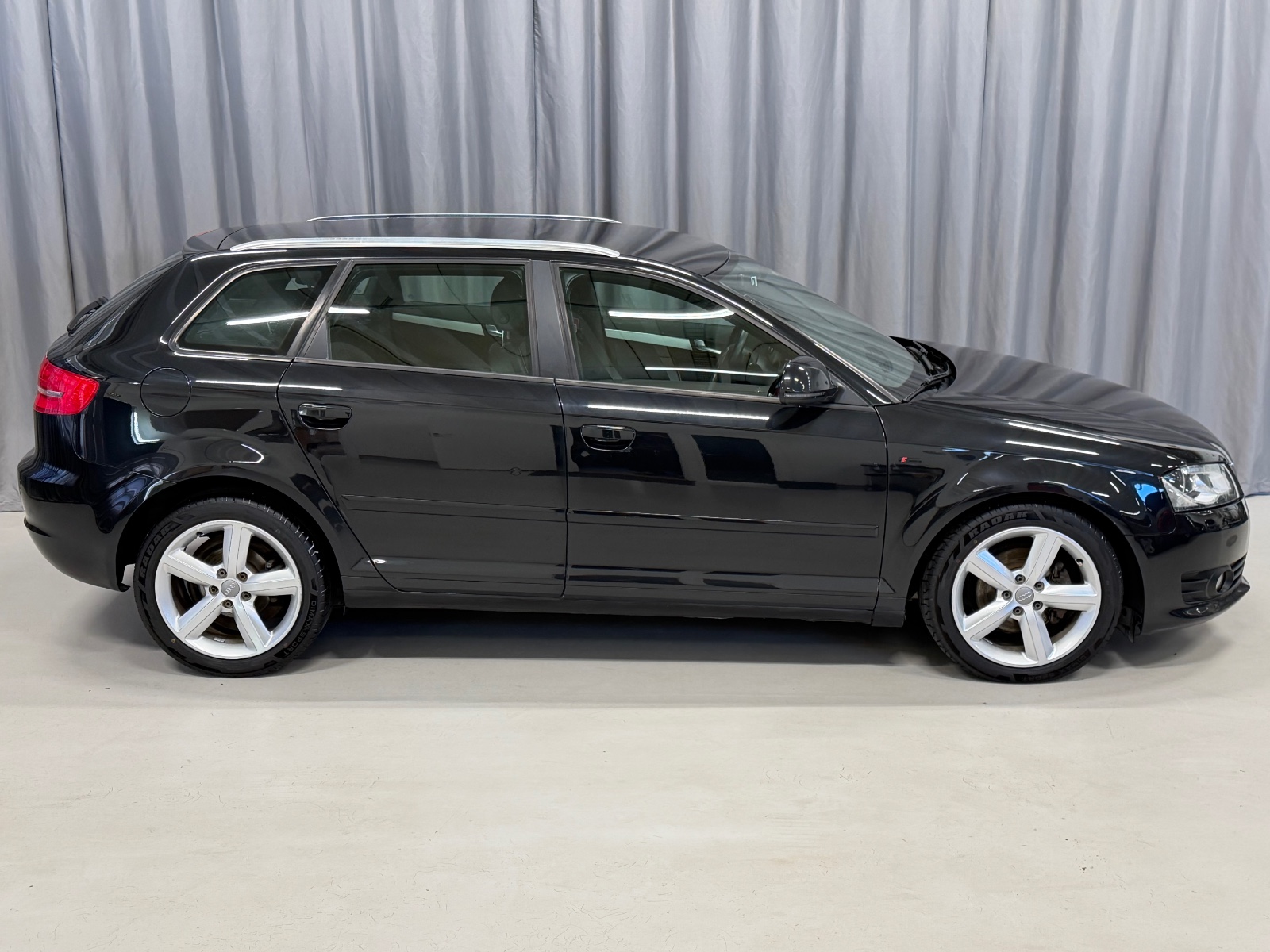 Audi S-LINE 1.6TDI 105HK DSG AUTOMAT CRUISE ISOFIX XENON AUX 2010 7