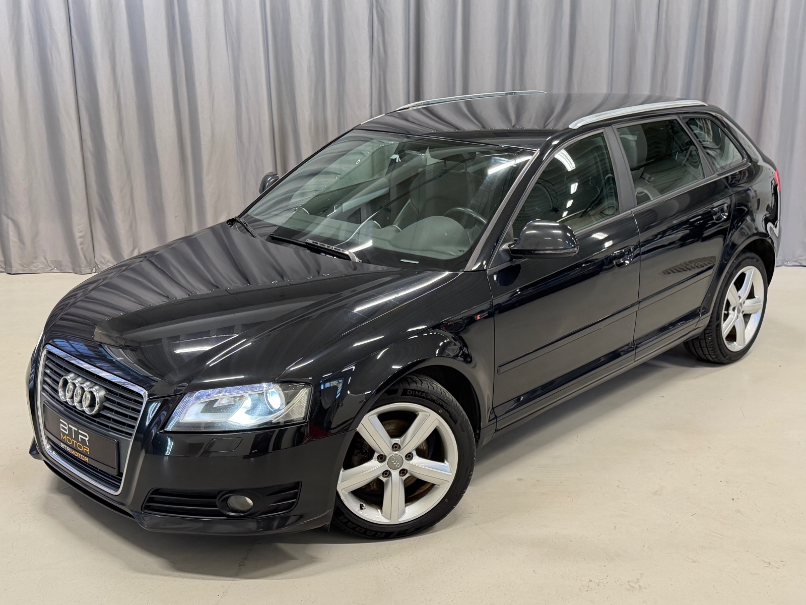 Audi S-LINE 1.6TDI 105HK DSG AUTOMAT CRUISE ISOFIX XENON AUX 2010 2
