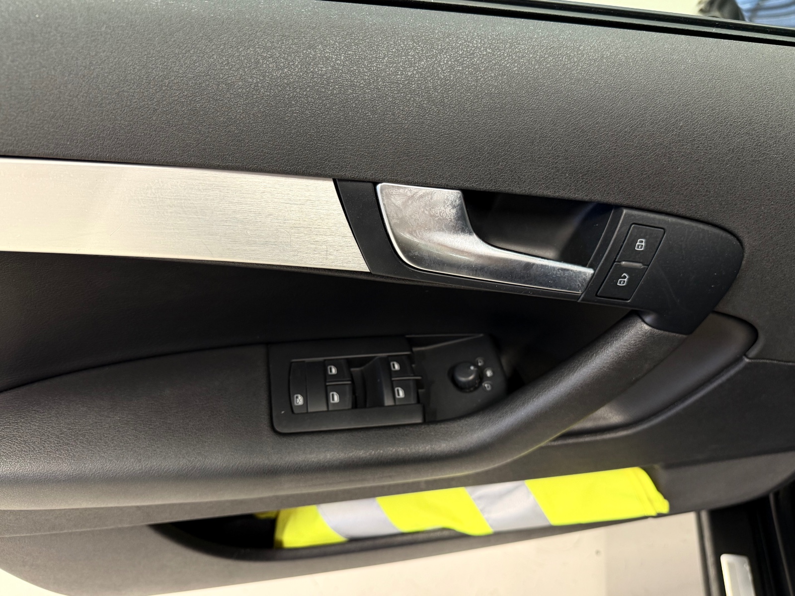 Audi S-LINE 1.6TDI 105HK DSG AUTOMAT CRUISE ISOFIX XENON AUX 2010 20