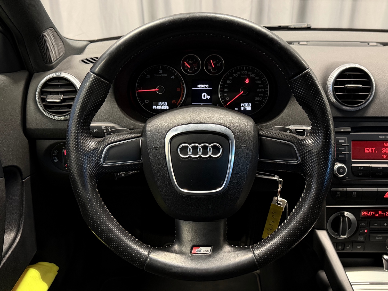 Audi S-LINE 1.6TDI 105HK DSG AUTOMAT CRUISE ISOFIX XENON AUX 2010 23