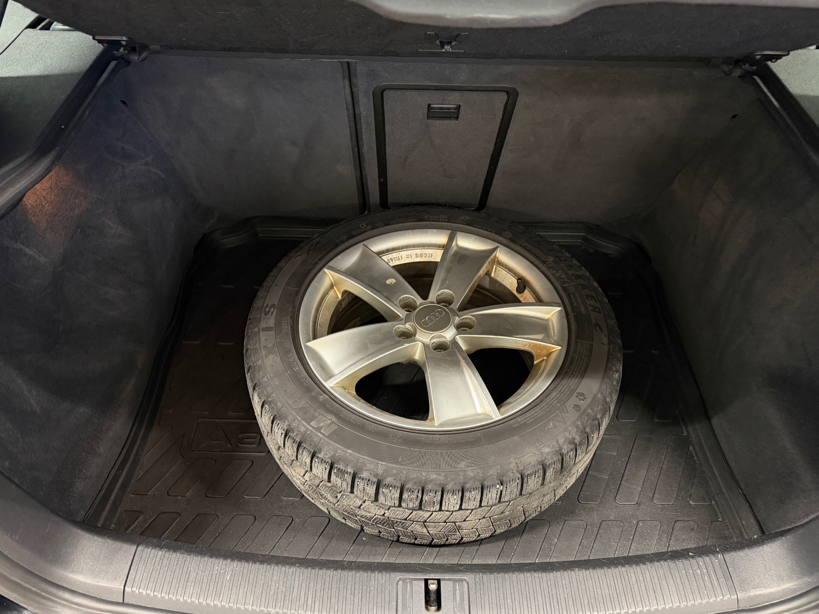 Audi S-LINE 1.6TDI 105HK DSG AUTOMAT CRUISE ISOFIX XENON AUX 2010 15