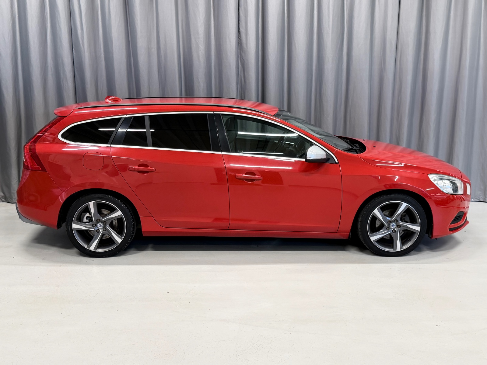 Volvo D2 (114 HK) R-Design S.Seter Navi CC BLUETOOTH 2013 8