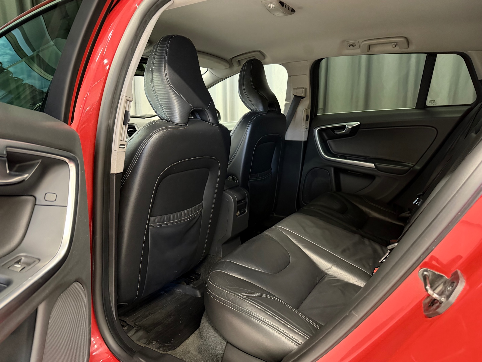 Volvo D2 (114 HK) R-Design S.Seter Navi CC BLUETOOTH 2013 18