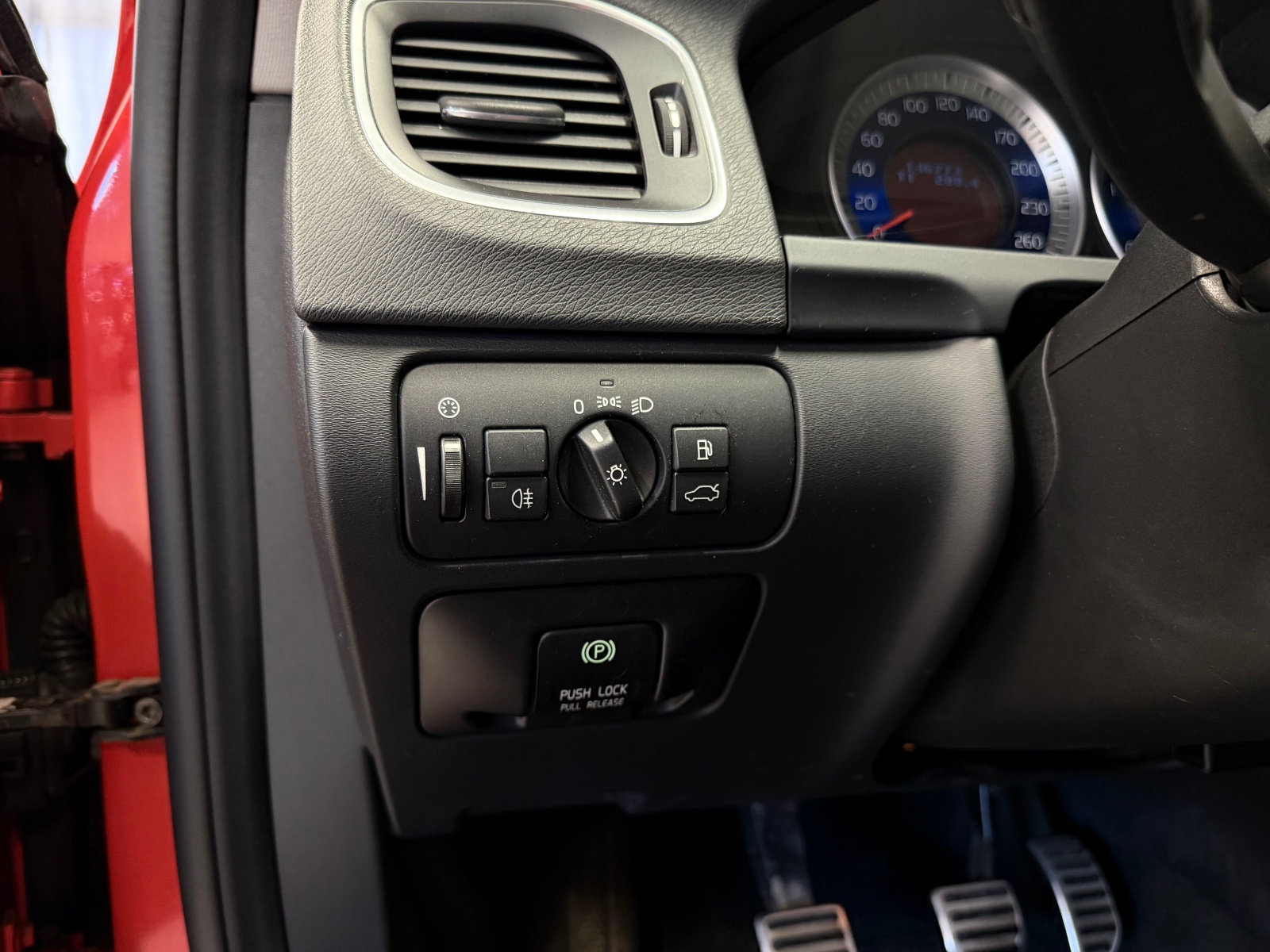 Volvo D2 (114 HK) R-Design S.Seter Navi CC BLUETOOTH 2013 22