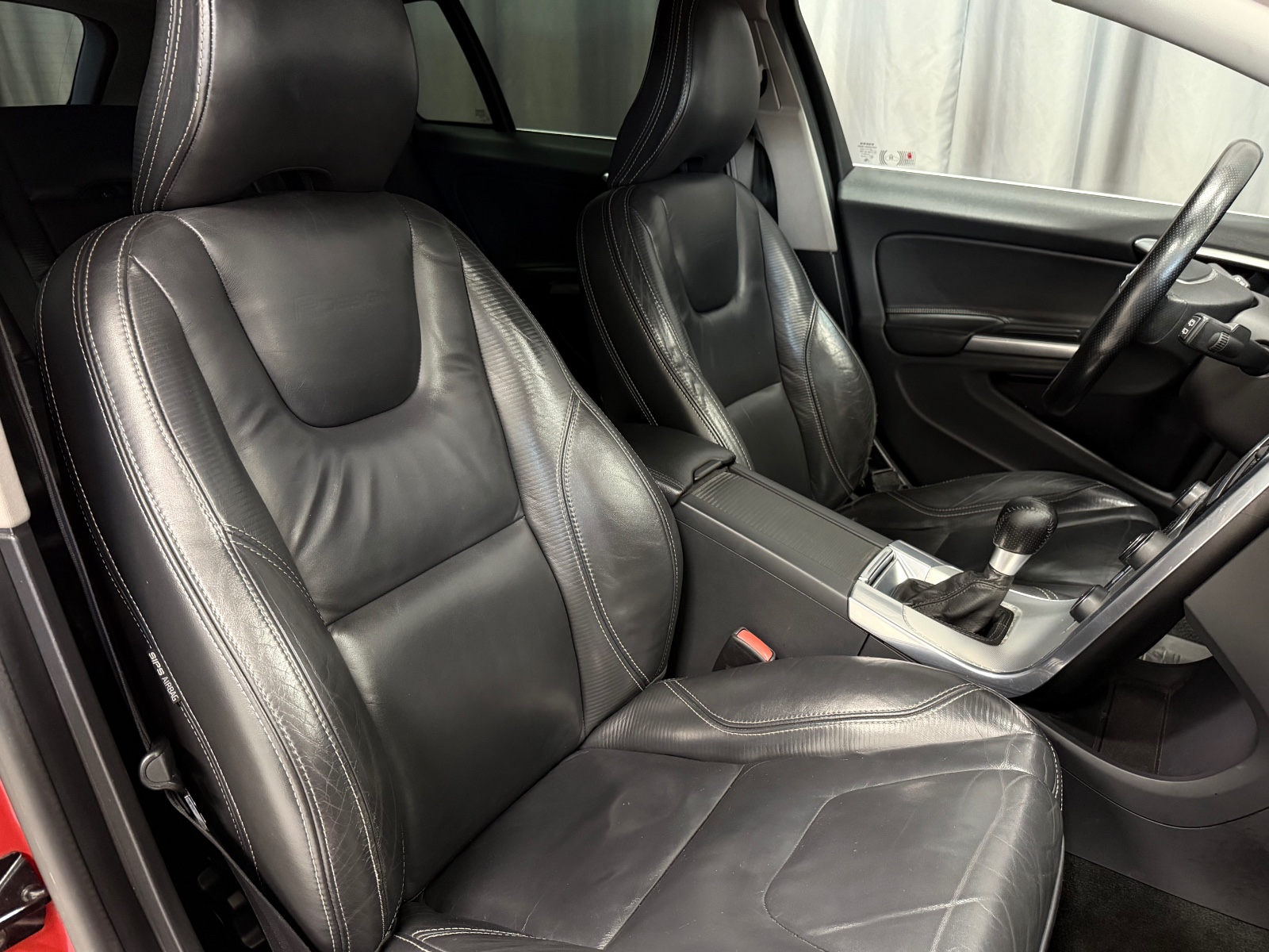 Volvo D2 (114 HK) R-Design S.Seter Navi CC BLUETOOTH 2013 12