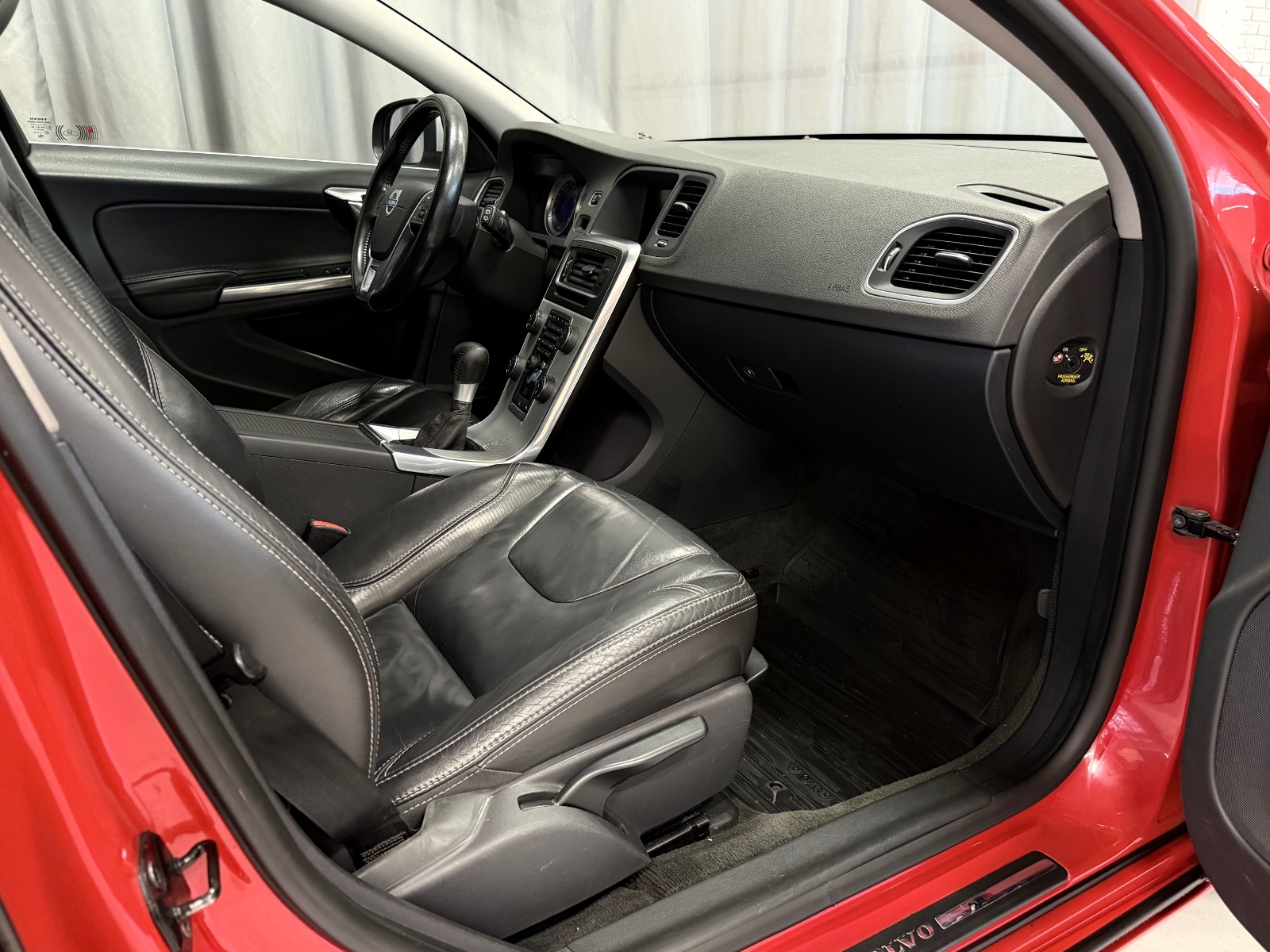 Volvo D2 (114 HK) R-Design S.Seter Navi CC BLUETOOTH 2013 11