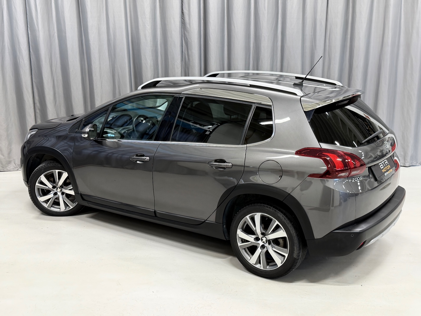 Peugeot 1.2 110HK PURE TECH 2019 4