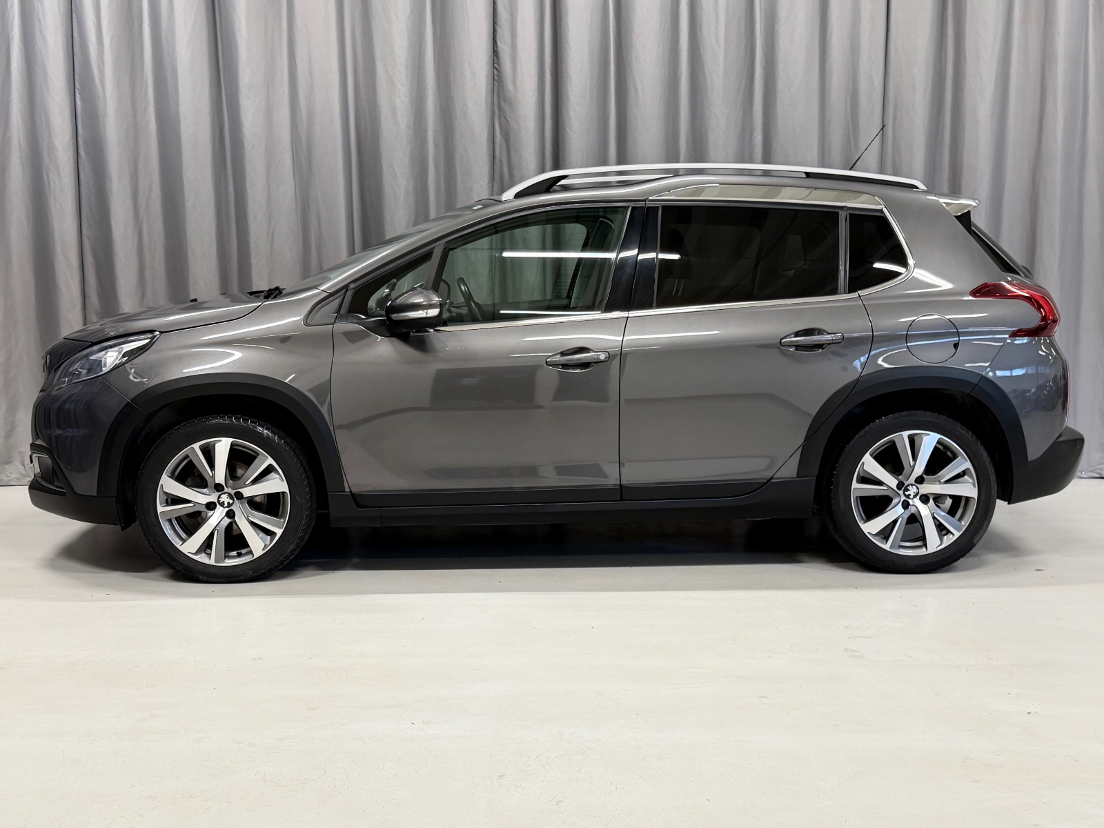 Peugeot 1.2 110HK PURE TECH 2019 3