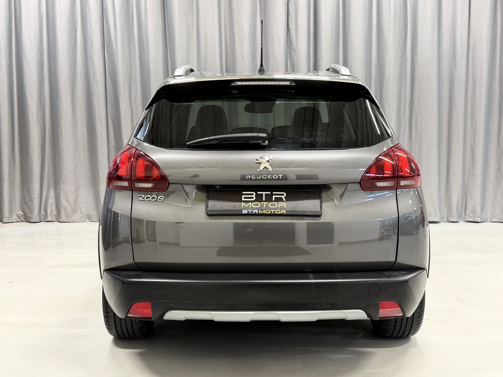 Peugeot 1.2 110HK PURE TECH 2019 5