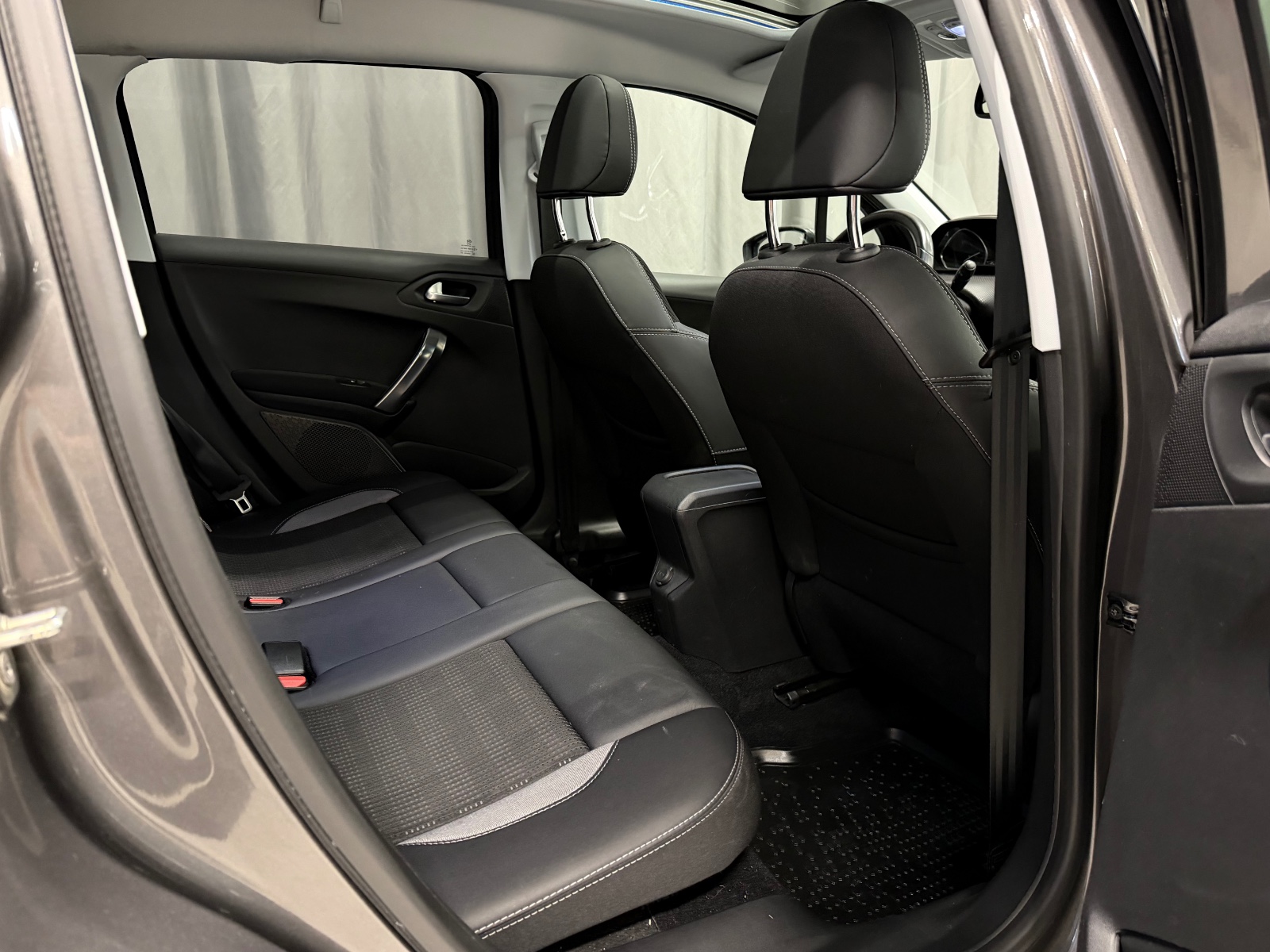 Peugeot 1.2 110HK PURE TECH 2019 13