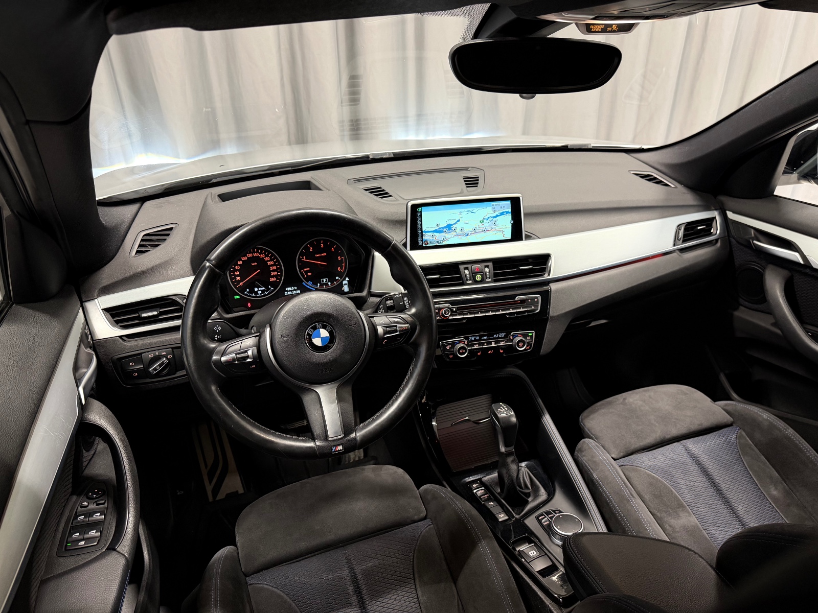 BMW xDrive18d 150HK M-SPORT/H.FESTE/HUD/NAVI/RYGGEKAMERA 2017 23