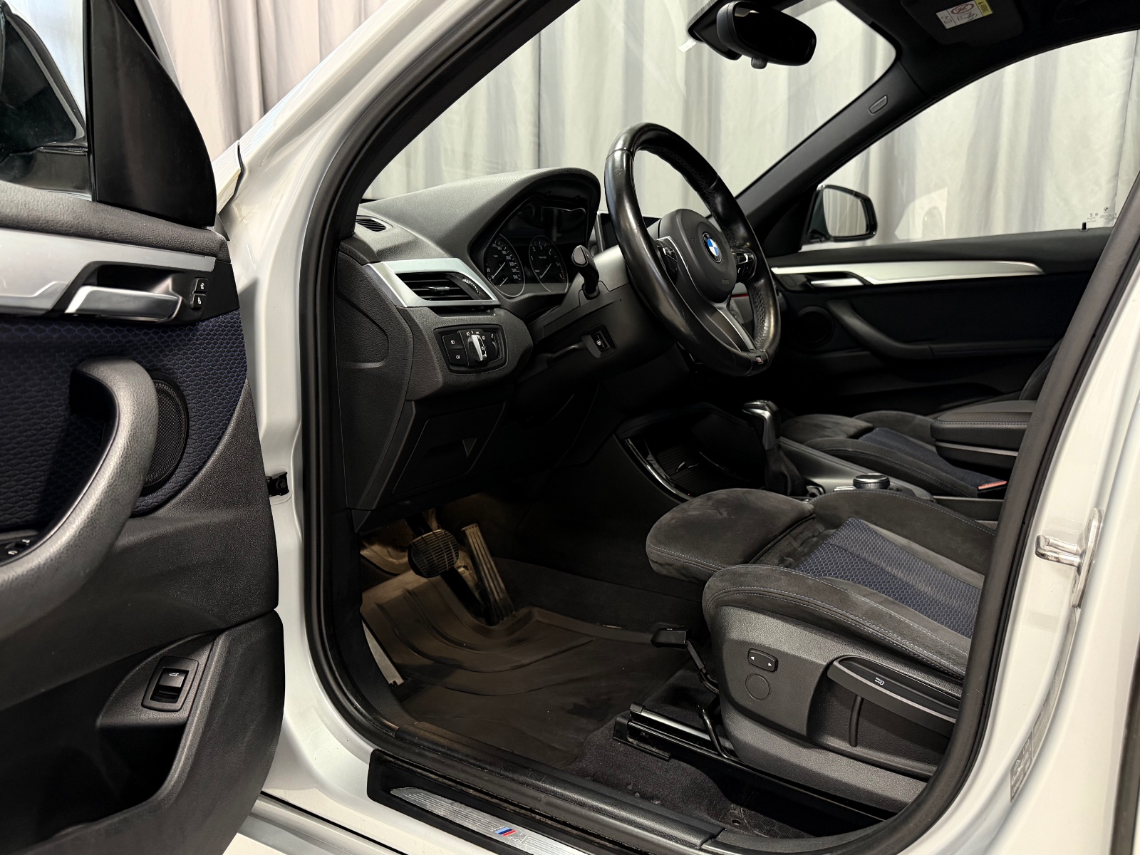 BMW xDrive18d 150HK M-SPORT/H.FESTE/HUD/NAVI/RYGGEKAMERA 2017 19