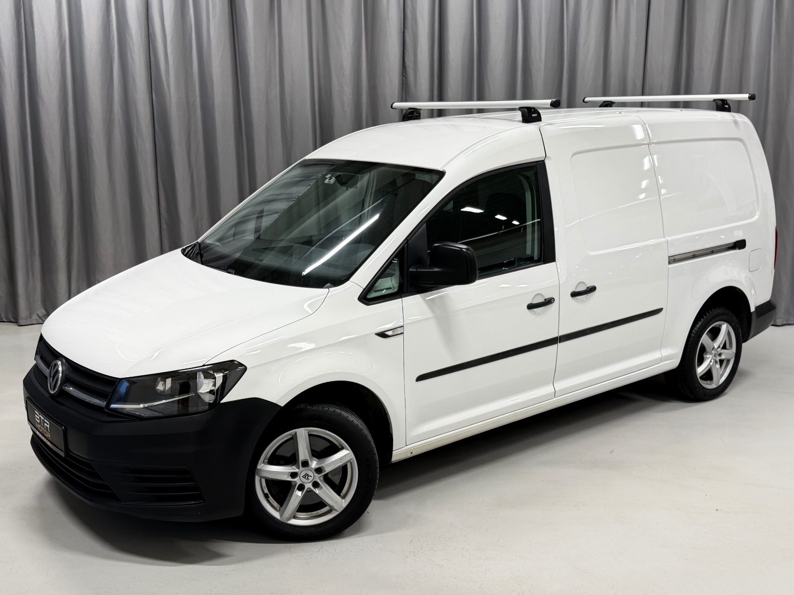 Volkswagen 2.0 TDI 122HK 4MOTION MANUELL/H.FESTE/CC/NAVI/EU 2017 1