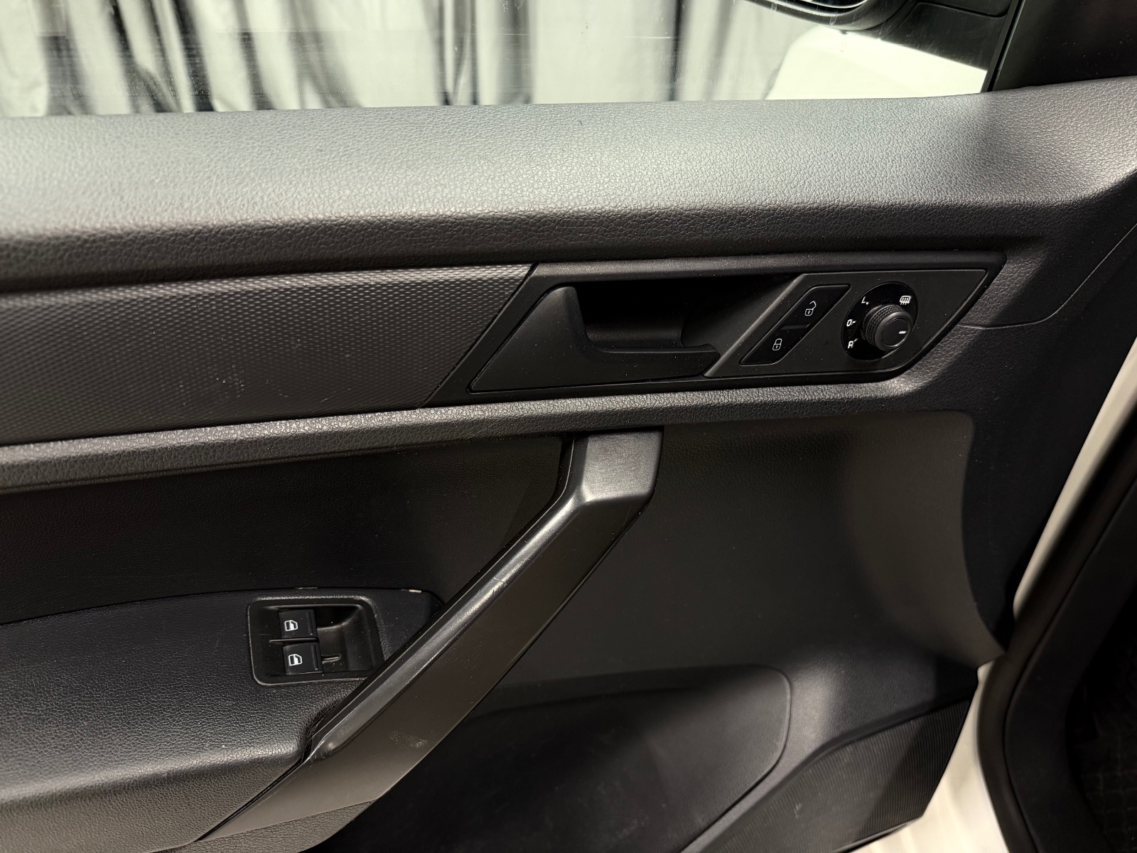 Volkswagen 2.0 TDI 122HK 4MOTION MANUELL/H.FESTE/CC/NAVI/EU 2017 17
