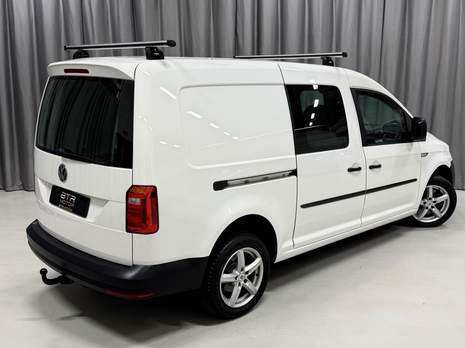 Volkswagen 2.0 TDI 122HK 4MOTION MANUELL/H.FESTE/CC/NAVI/EU 2017 5