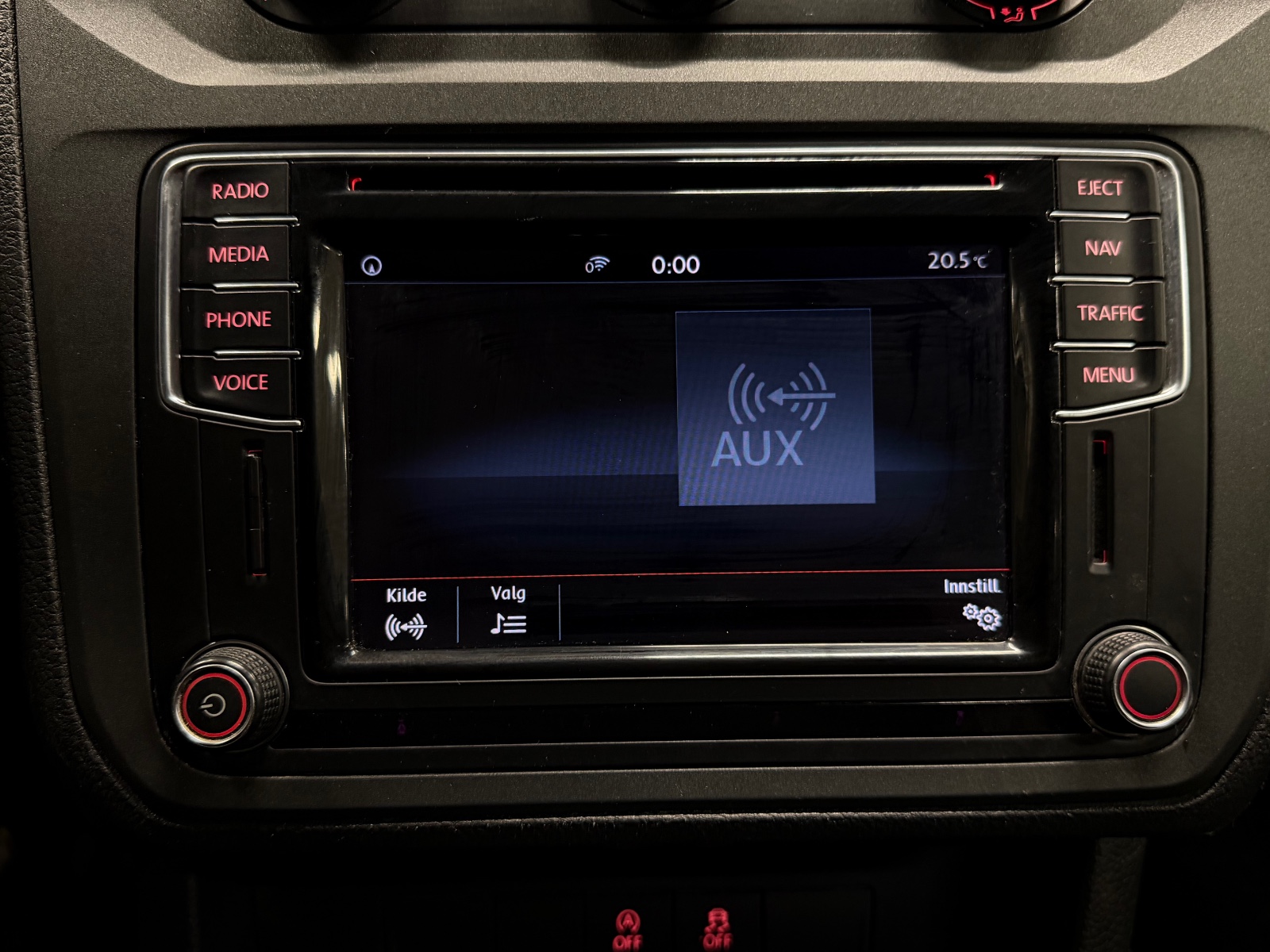 Volkswagen 2.0 TDI 122HK 4MOTION MANUELL/H.FESTE/CC/NAVI/EU 2017 27