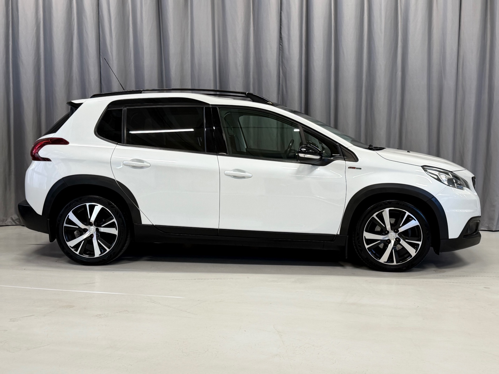 Peugeot 1.2 PURETECH 110HK/GT/CRUISE/RYGEKAMERA/H.FESTE/EU2028 2016 32