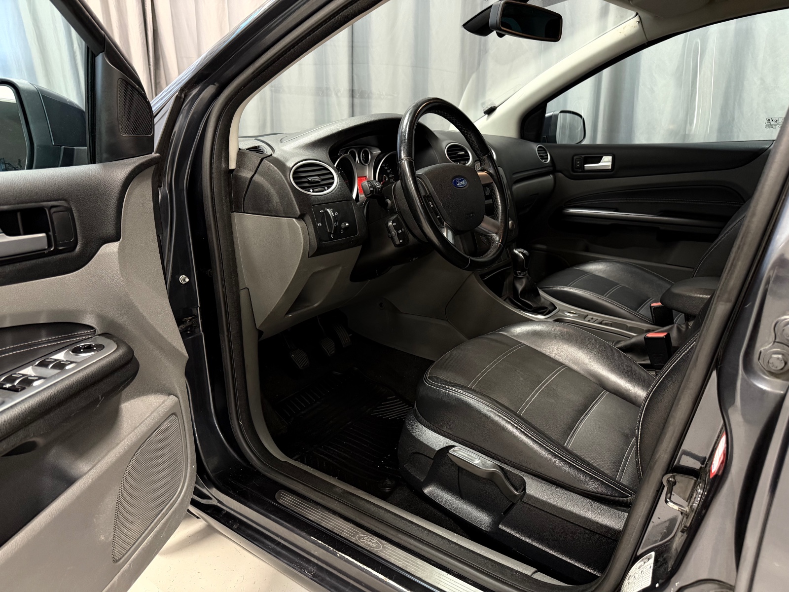 Ford 1.6 109HK DIESEL/MANUELL/CRUISE/DELSKINN/GRÅ/EU ++ 2010 16