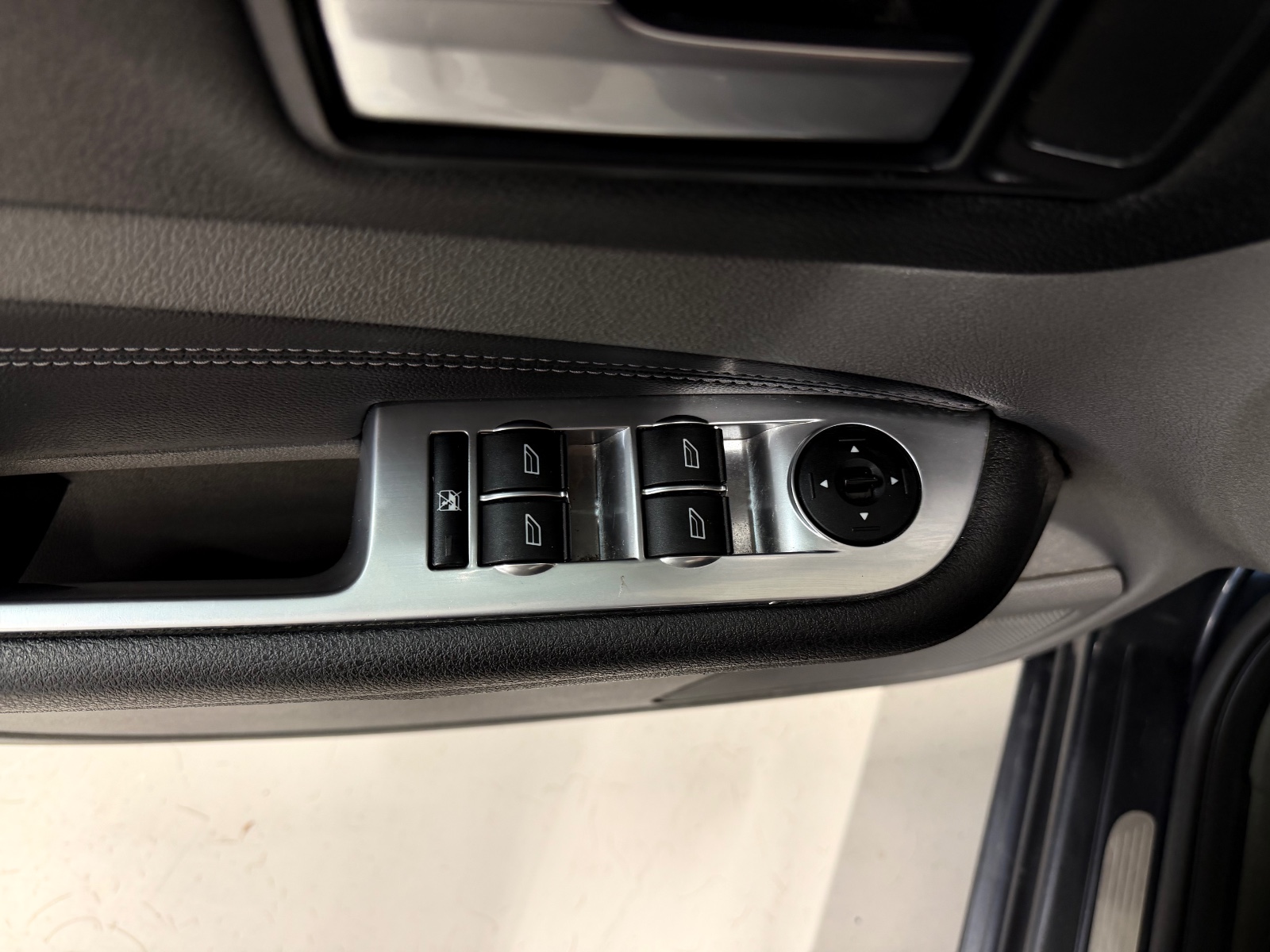 Ford 1.6 109HK DIESEL/MANUELL/CRUISE/DELSKINN/GRÅ/EU ++ 2010 18