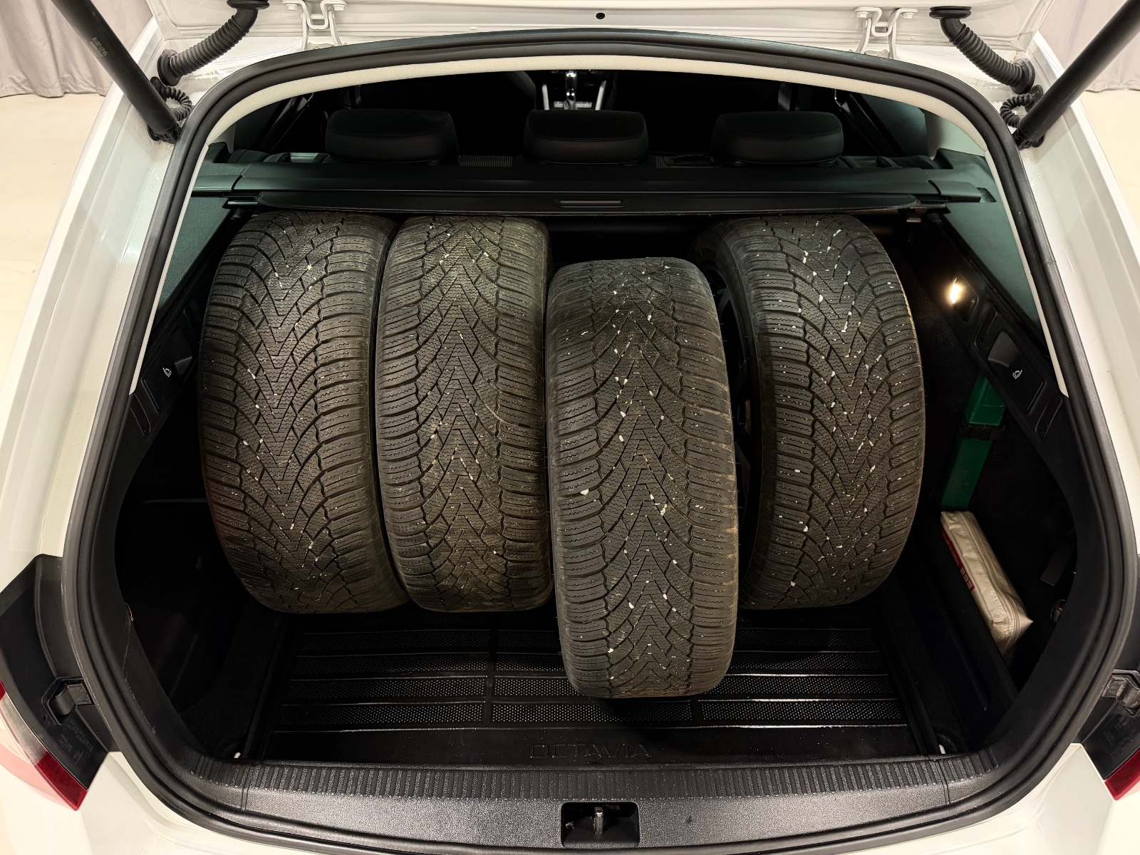 Skoda 2.0 TDI 150HK STYLE/4x4/WEBASTO/H.FESTE/ACC/NAVI/R.KAM 2019 16