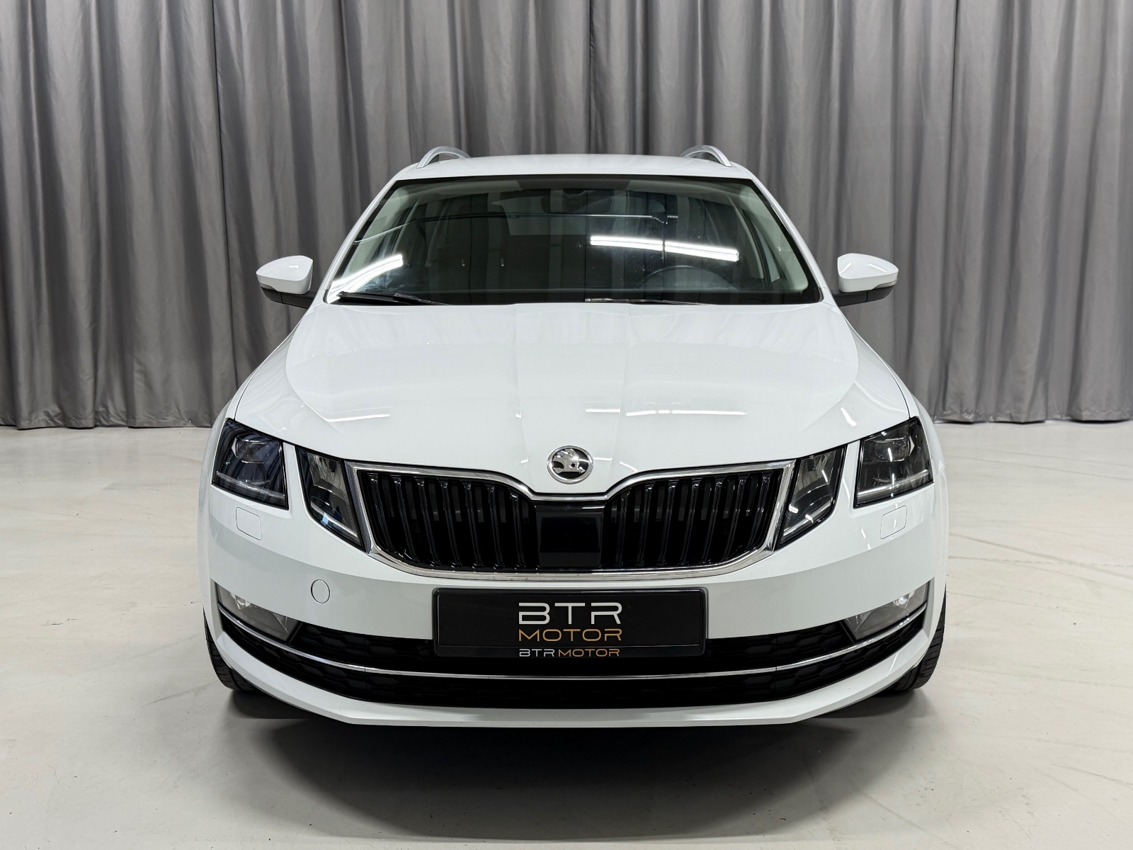 Skoda 2.0 TDI 150HK STYLE/4x4/WEBASTO/H.FESTE/ACC/NAVI/R.KAM 2019 9