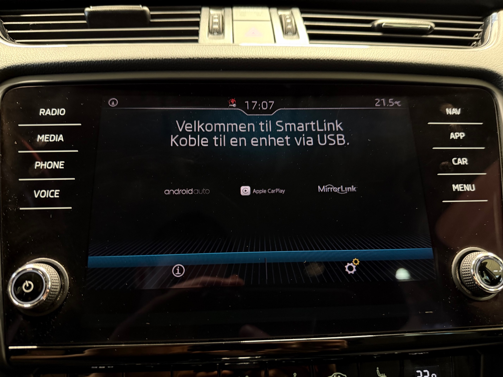 Skoda 2.0 TDI 150HK STYLE/4x4/WEBASTO/H.FESTE/ACC/NAVI/R.KAM 2019 40