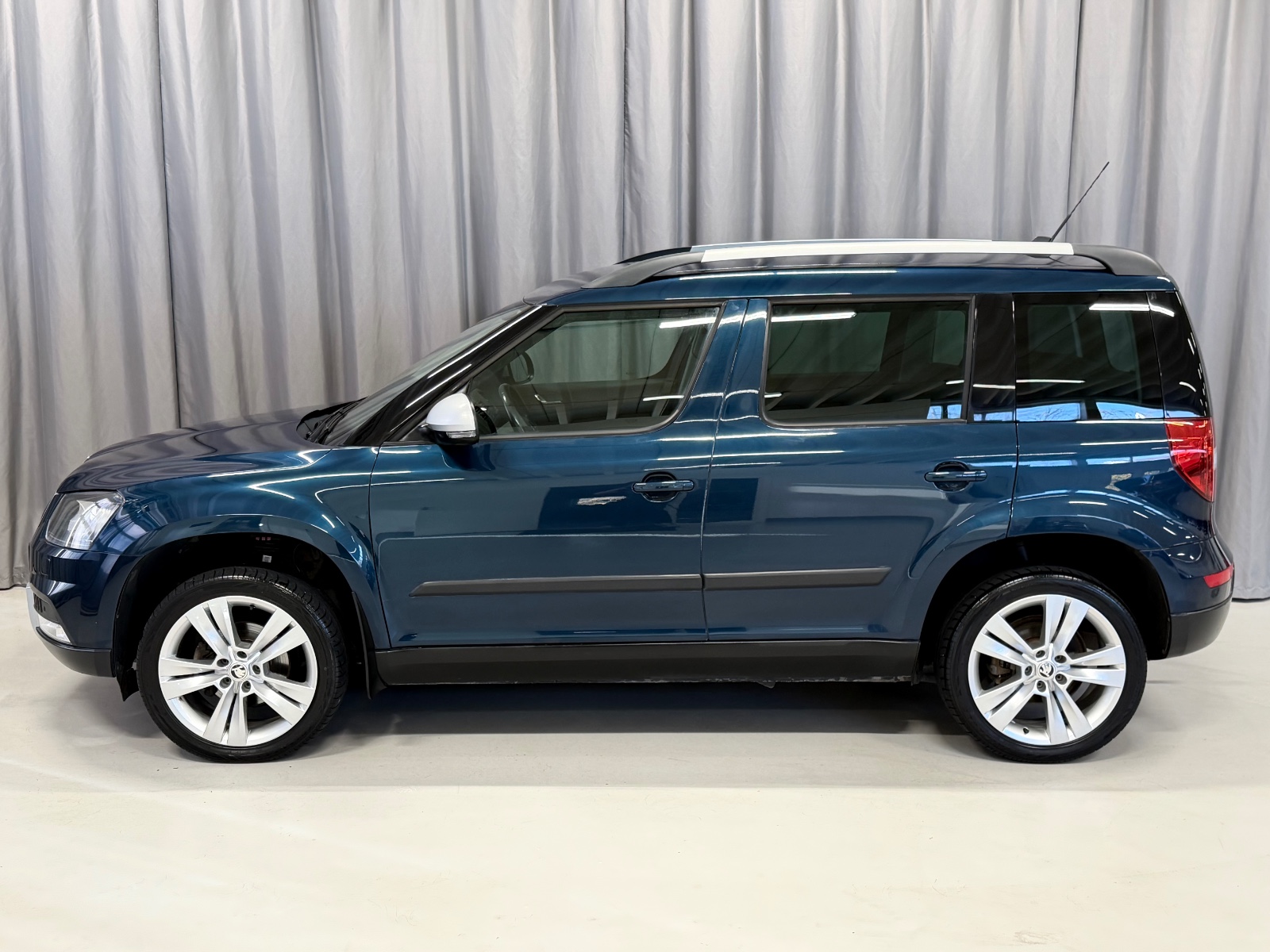 Skoda 2.0 TDI 140HK | 4X4 | DSG AUTOMAT | WEBASTO | SKINN | 2015 3