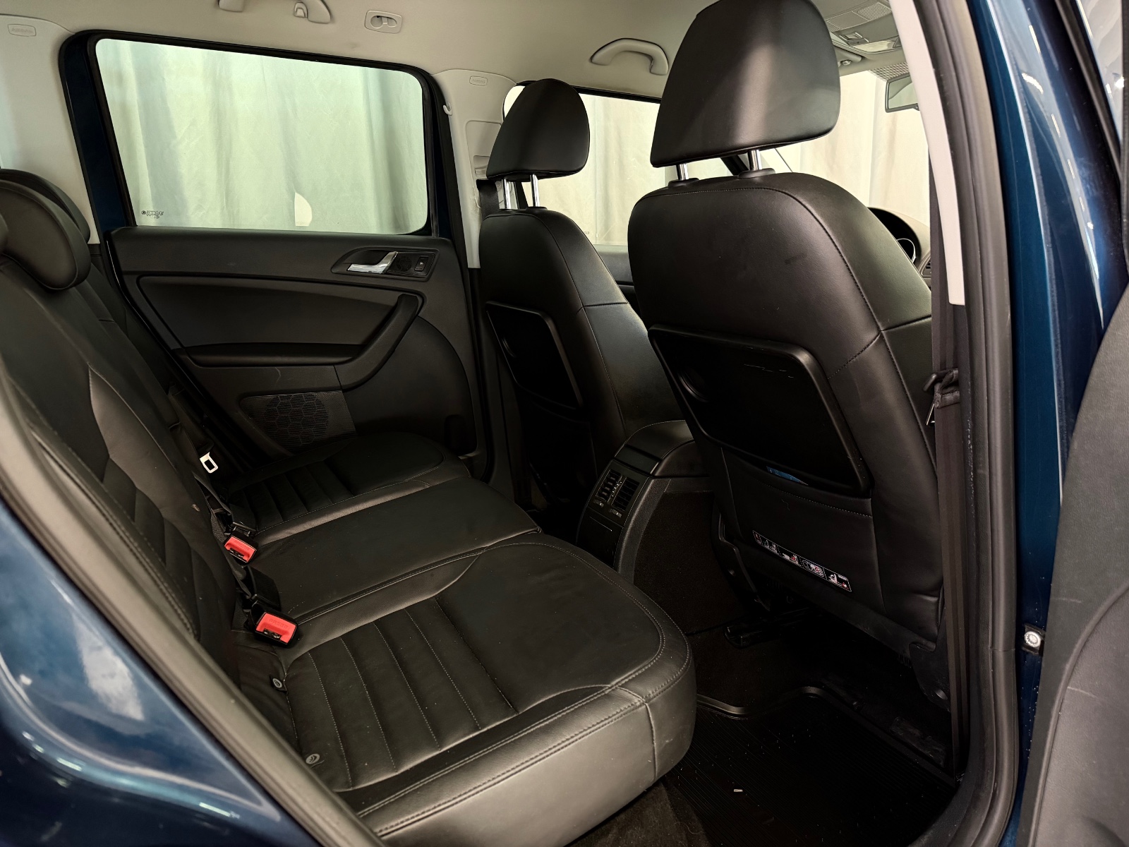 Skoda 2.0 TDI 140HK | 4X4 | DSG AUTOMAT | WEBASTO | SKINN | 2015 12