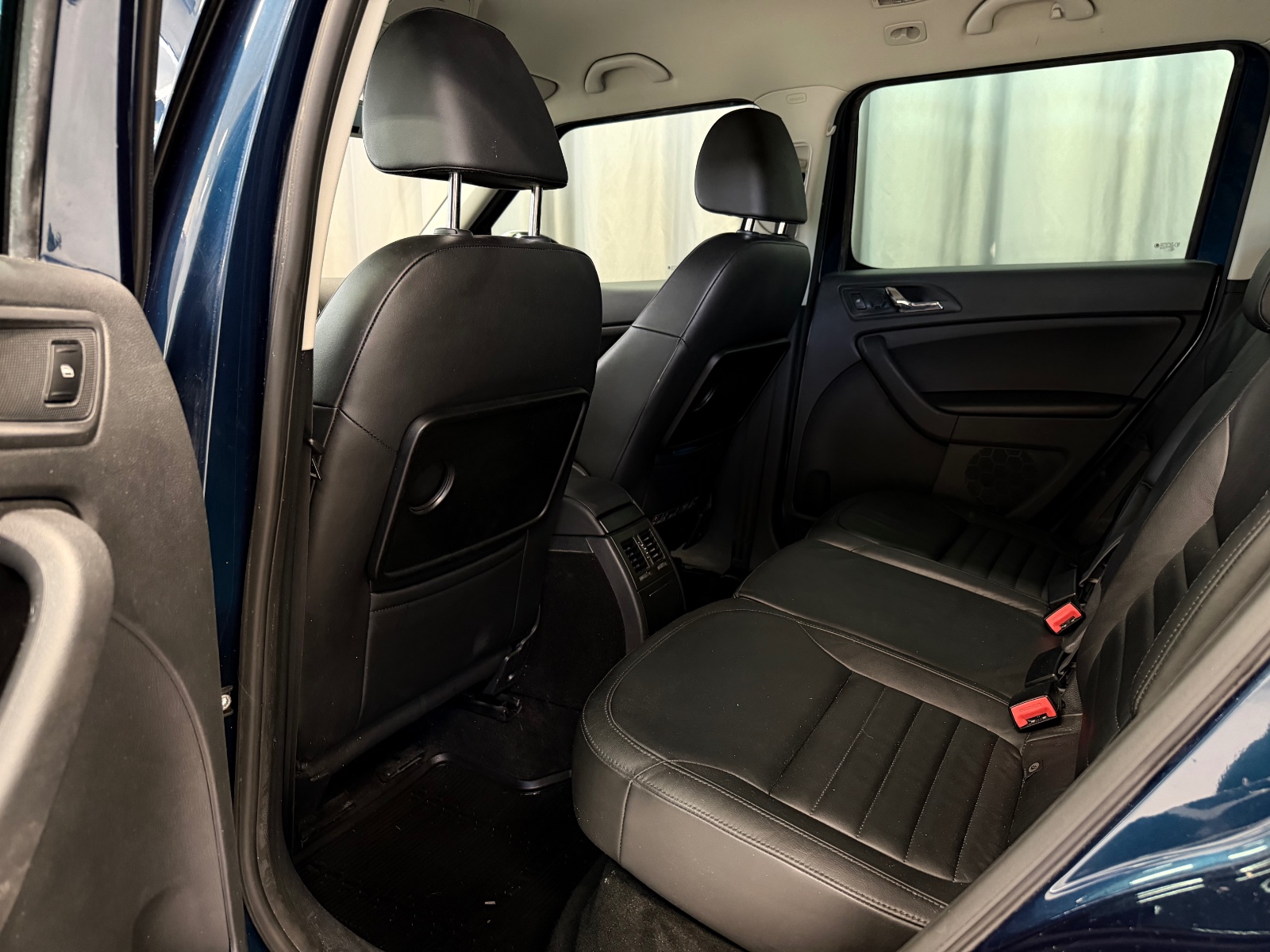 Skoda 2.0 TDI 140HK | 4X4 | DSG AUTOMAT | WEBASTO | SKINN | 2015 17
